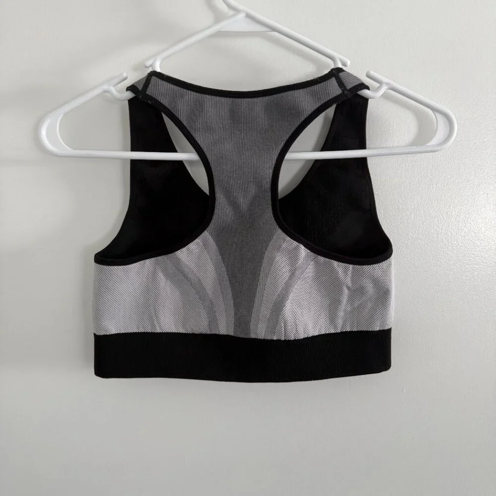 Aerie Black and White Sports Bra - EUC
